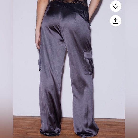 Brand new size Medium Satin Cargo pants - Picture 4 of 7